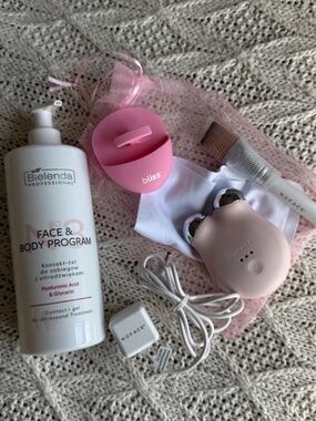 NuFace Mini COMPLETE Bundle - Premium Gel & Brush (Smoke/Pet Free Home)